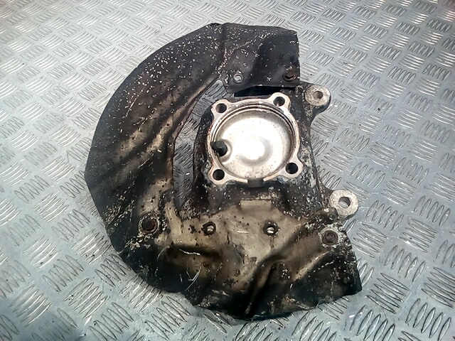 Кожух защитный тормозного диска BMW 7-Series (E65/E66) (2001-2008)