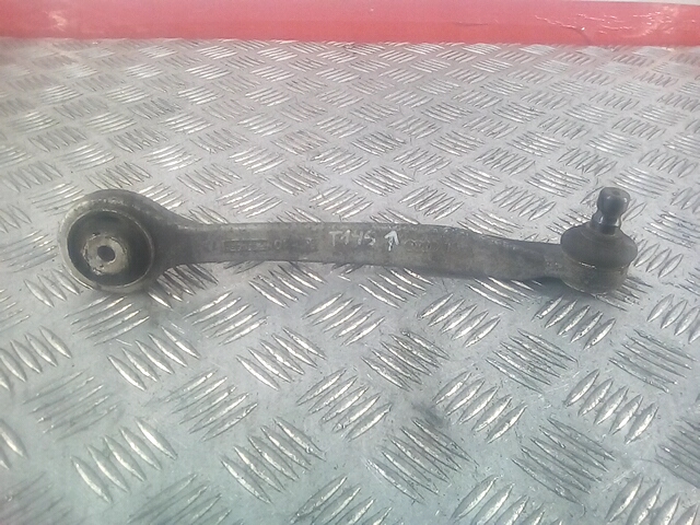 Рычаг передний левый VOLKSWAGEN Passat B5 1997-2005