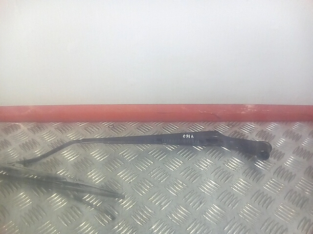 Поводок дворников передний левый/ правый CHRYSLER 300 M 300M 1998-2004