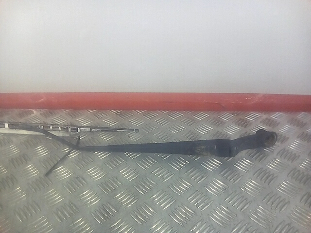 Поводок дворников передний левый/ правый CHRYSLER 300 M 300M 1998-2004