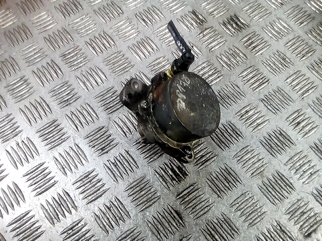 Насос вакуумный Opel Corsa D (2006-2014)