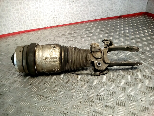 Амортизатор передний правый PORSCHE Cayenne 955/957 2002-2010