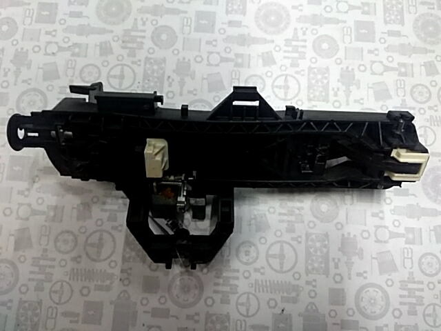 Ручка двери передней наружная левая MERCEDES-BENZ C-Class C-klasse W204 2007-2015