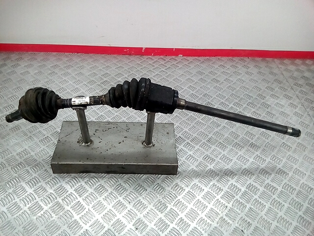 Полуось (привод, приводной вал) передняя правая BMW X5 E53 1999-2006