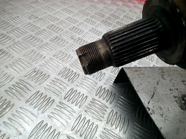 Полуось (привод, приводной вал) передняя правая BMW X5 E53 1999-2006