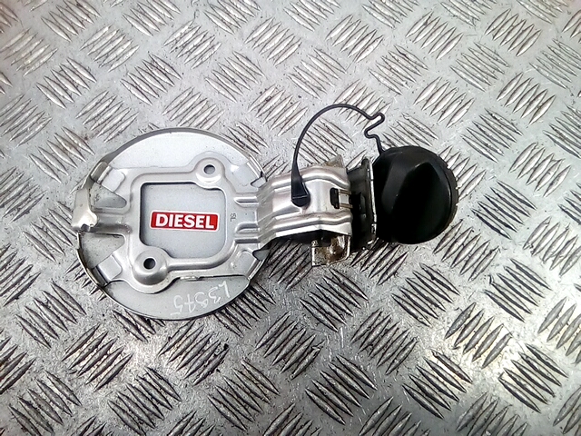 Лючок бензобака TOYOTA Auris E150 2006-2012