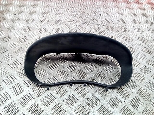 Накладка декоративная RENAULT Clio 2005-2012