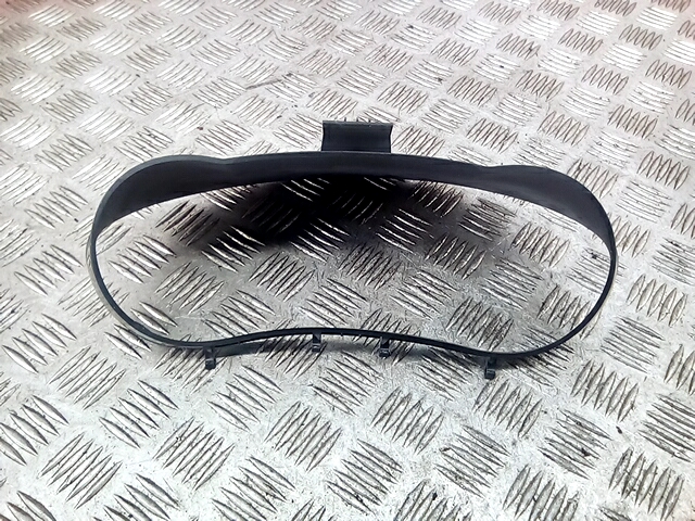 Накладка декоративная RENAULT Clio 2005-2012