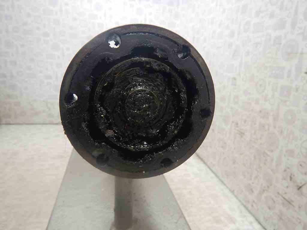 Полуось (привод, приводной вал) передняя левая SEAT Altea 2004-2015