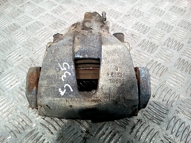 Суппорт передний левый FORD Focus III 2011-2019