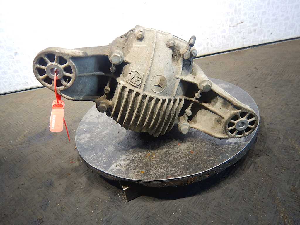 Редуктор заднего моста MERCEDES-BENZ R-Class W251 2005-2017