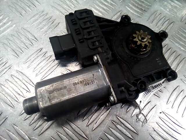 Моторчик (двигатель) стеклоподъемника OPEL Zafira B 2005-2012