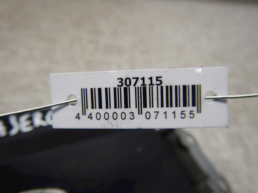 Лючок бензобака MITSUBISHI Pajero Sport 1998-2008