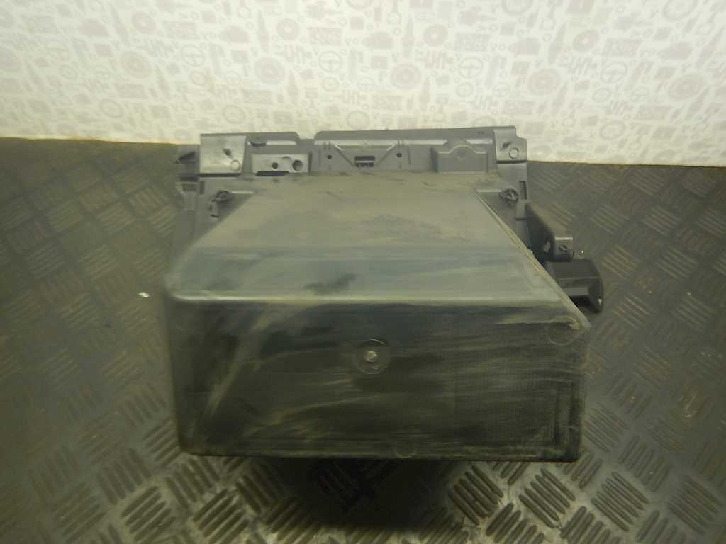 Бардачок FORD C-MAX 2003-2010