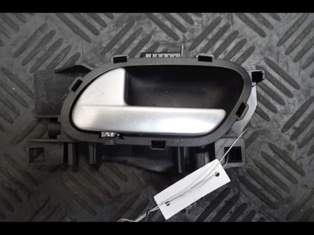 Ручка дверная задняя внутренняя левая CITROEN C5 II 2007-2017