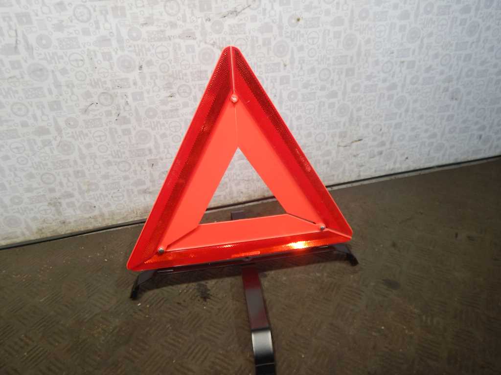 Знак аварийной остановки RENAULT Scenic I 1996-2003