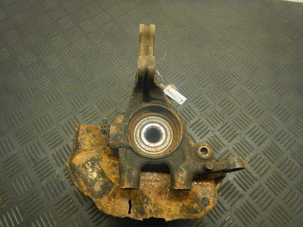 Ступица передняя правая KIA Carens 2006-2012