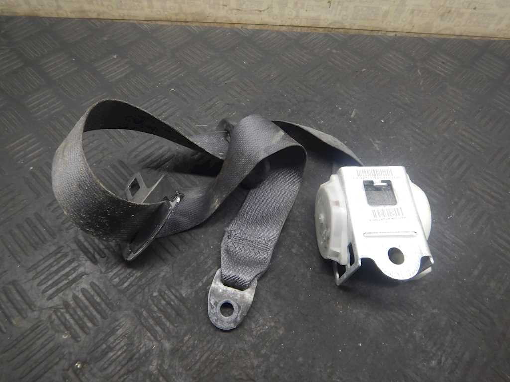 Ремень безопасности задний левый CHRYSLER 300 C 2004-2010