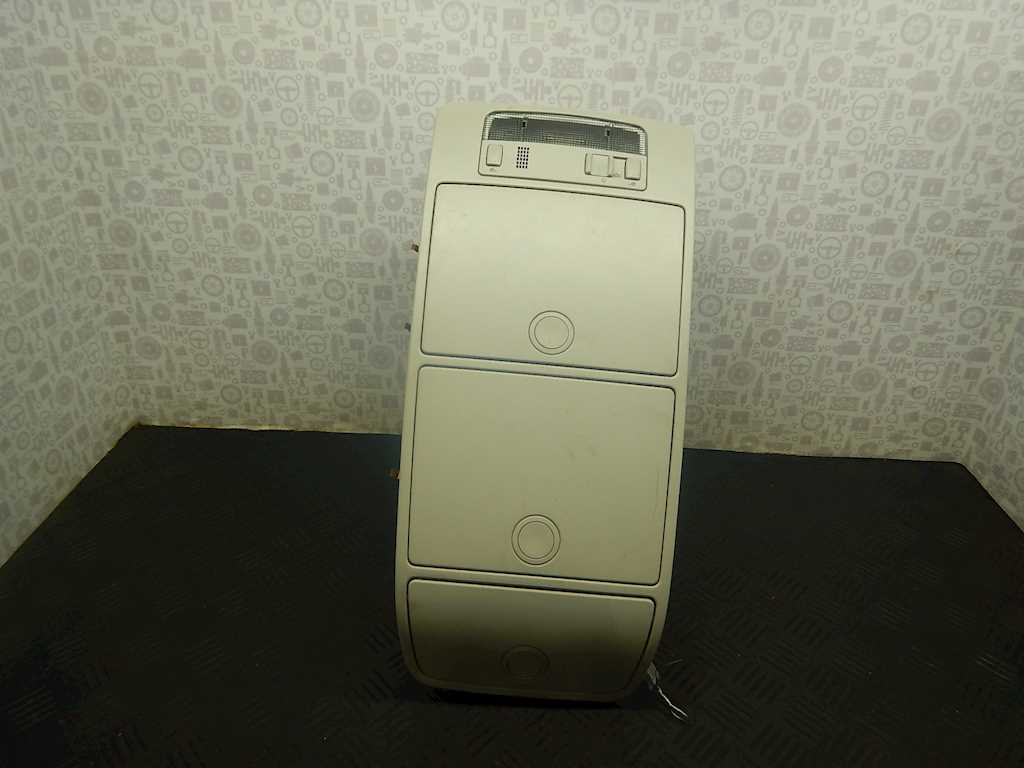 Плафон салонный (салона фонарь) VOLKSWAGEN Touran 2003-2010