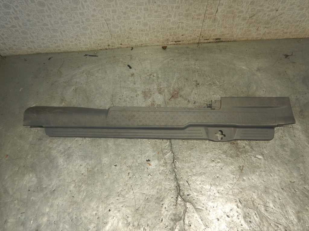 Накладка порога (внутренняя) HONDA Element 2003-2011