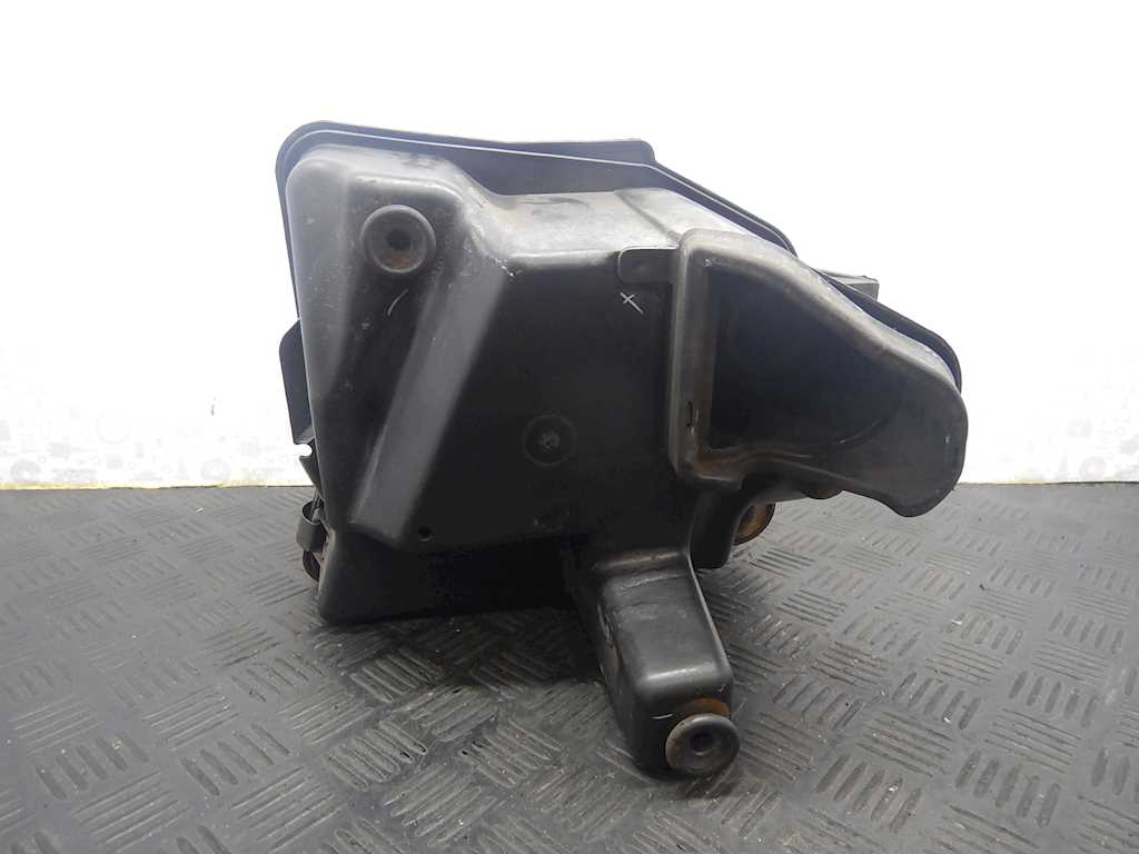 Корпус воздушного фильтра CHRYSLER Voyager IV RG 2001-2007