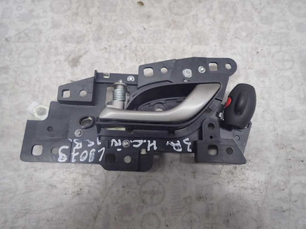 Ручка дверная задняя внутренняя левая HONDA Civic 4D 2006-2016