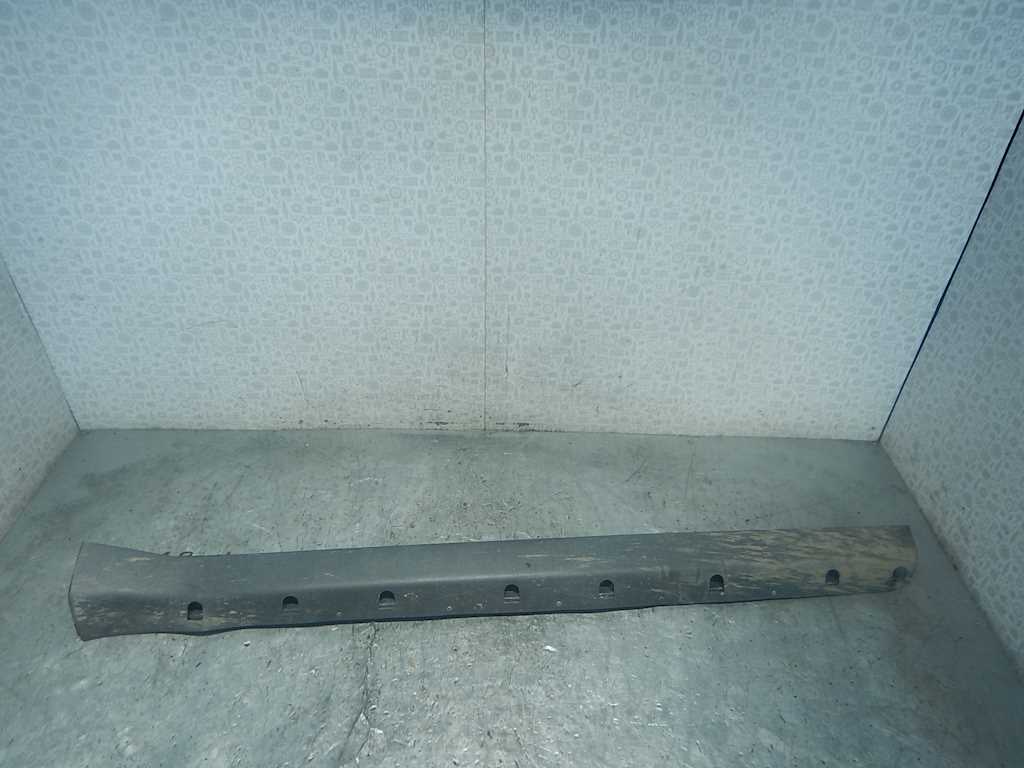 Накладка декоративная на порог левая Chevrolet TrailBlazer 1 (2001-2009)