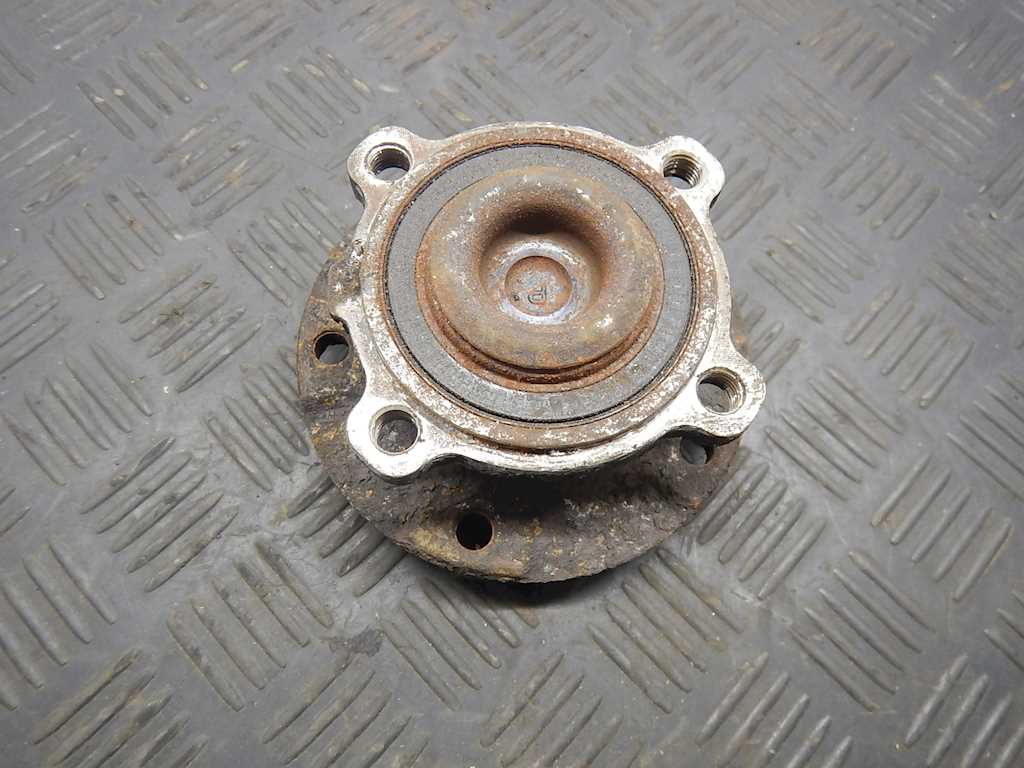 Ступица передняя левая BMW 5er 5 серия E60/E61 2003-2010