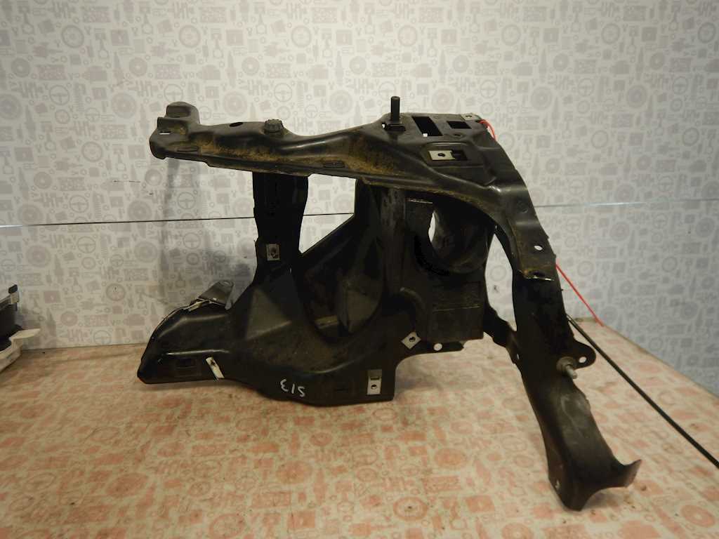 Панель передняя (передняя монтажная панель рамка передняя телевизор) BMW 7-Series (E65/E66) (2001-2008)