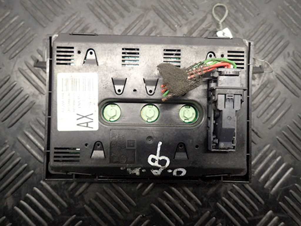 Дисплей информационный (компьютера) OPEL Astra H/Family 2004-2015