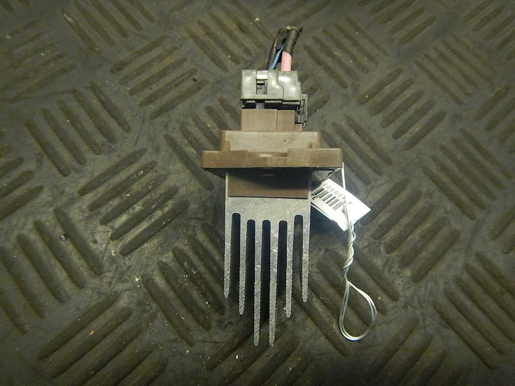 Резистор отопителя (сопротивление печки) HYUNDAI i30 2007-2012