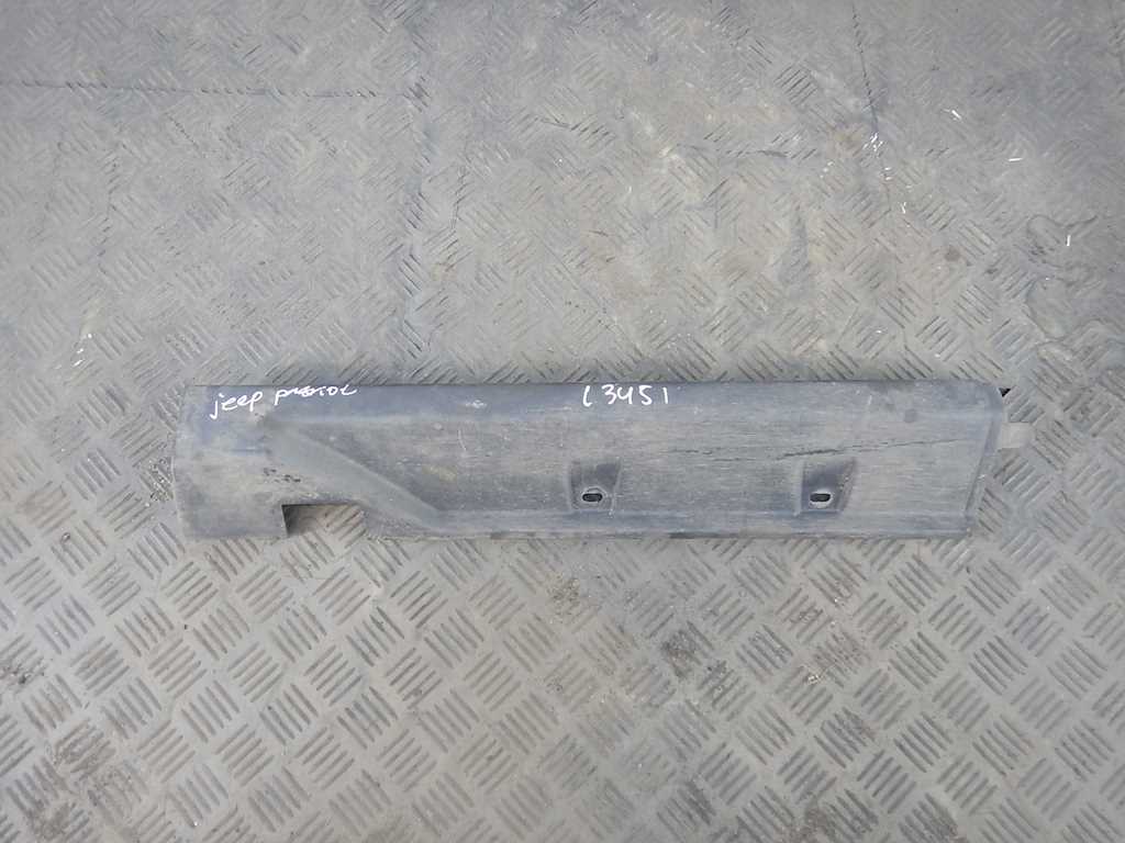 Накладка декоративная на порог правая Jeep Patriot (MK) (2006-2016)