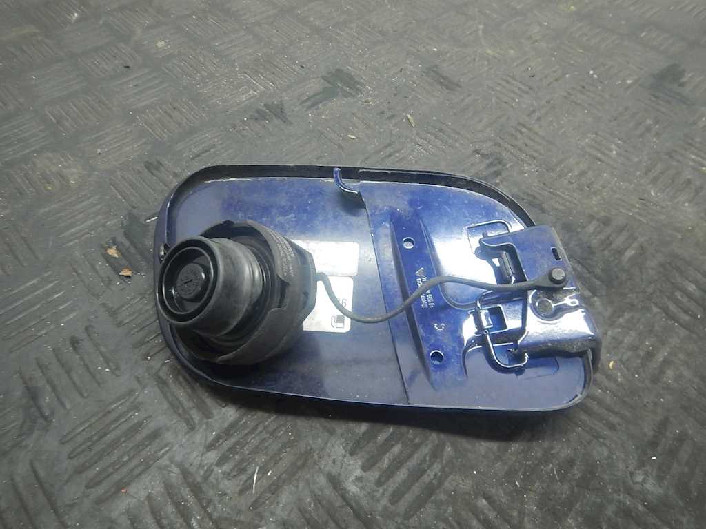 Лючок бензобака PORSCHE Cayenne 955/957 2002-2010