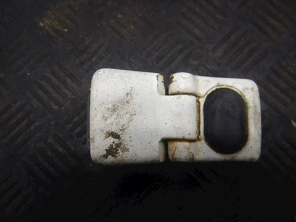 Петля крышки (двери) багажника Ford Transit 3 (1986-2000)