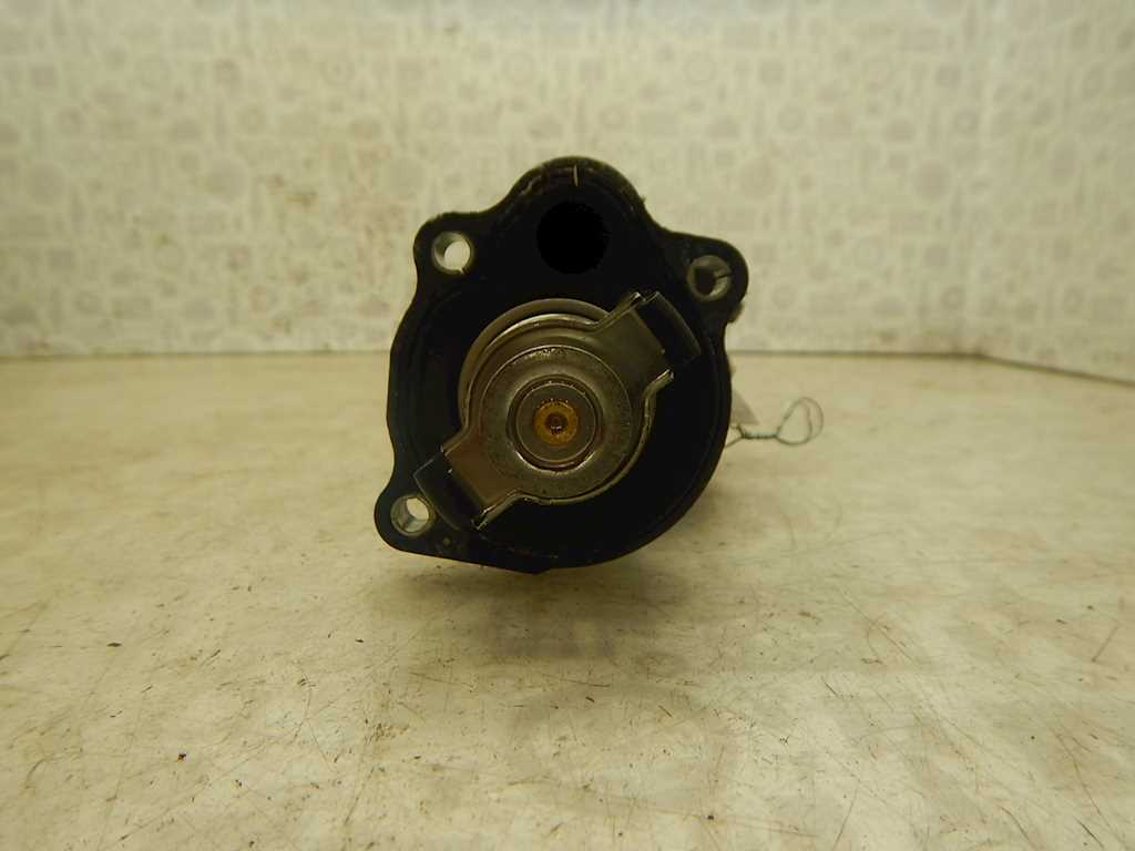 Корпус термостата FORD Focus II 2005-2011