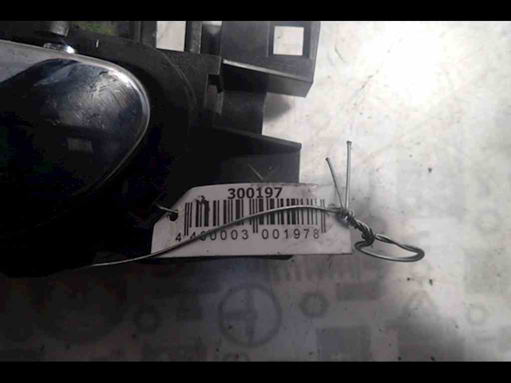 Ручка дверная передняя внутренняя левая PEUGEOT 207 2006-2015