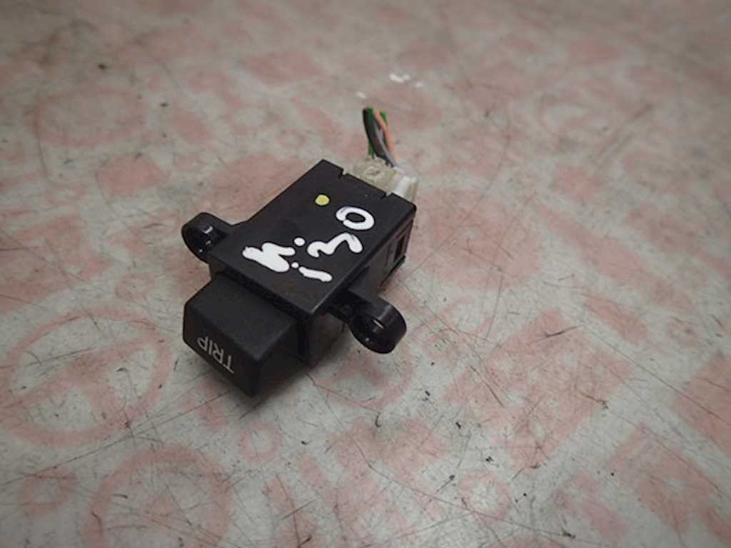 Кнопка многофункциональная HYUNDAI i30 2007-2012