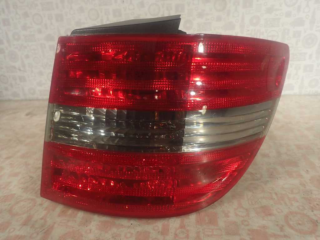 Фонарь задний правый MERCEDES-BENZ B-Class W245 2005-2011