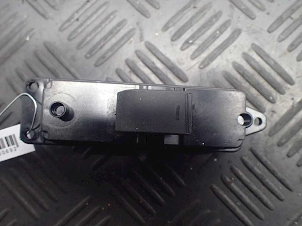 Кнопка стеклоподъемника MAZDA Mazda 6 GH 2007-2012