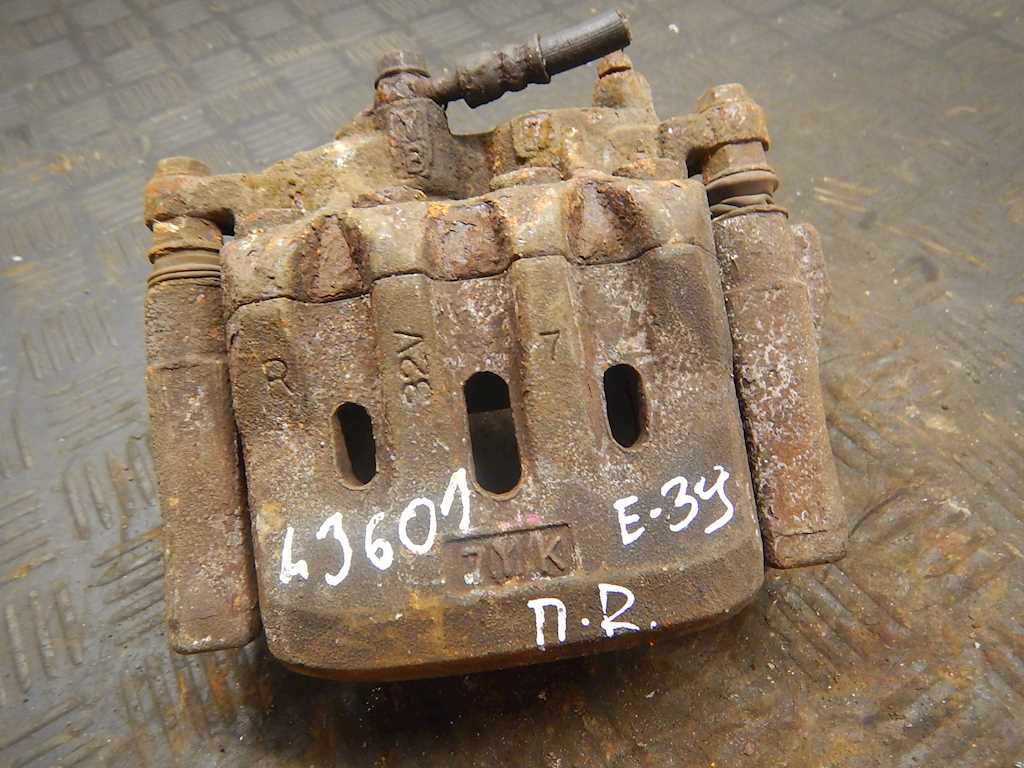 Суппорт задний правый BMW 5er 5 серия E39 1995-2004