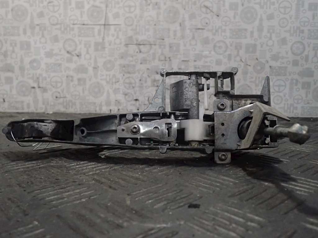 Ручка двери передней наружная правая PEUGEOT 308 2007-2015