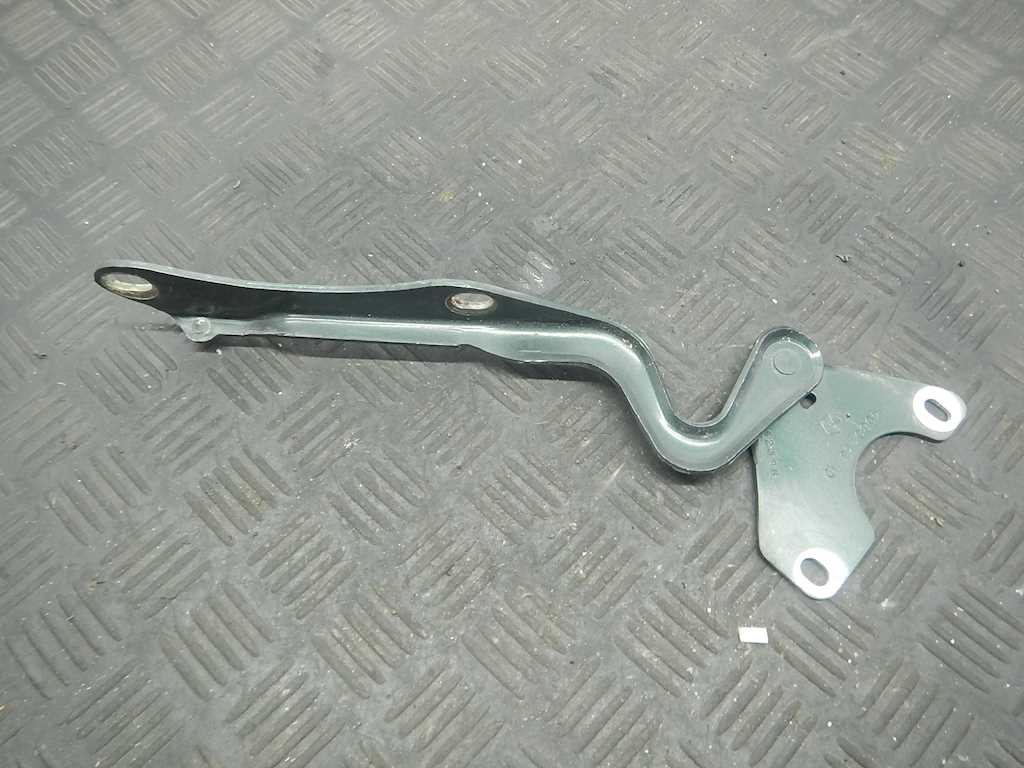 Петля капота левая/правая CHRYSLER 300 M 300M 1998-2004