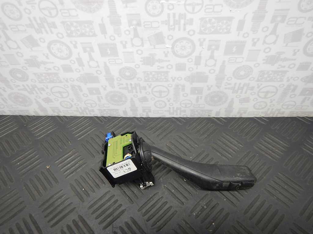 Переключатель стеклоочистителя VOLKSWAGEN Touran 2003-2010