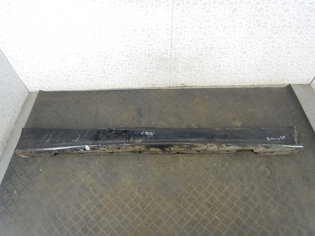 Накладка декоративная на порог правая BMW 1-Series (E81/E82/E87/E88) (2004-2014)