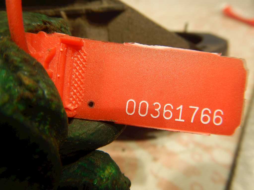 Лючок бензобака CHRYSLER Pacifica 2003-2008