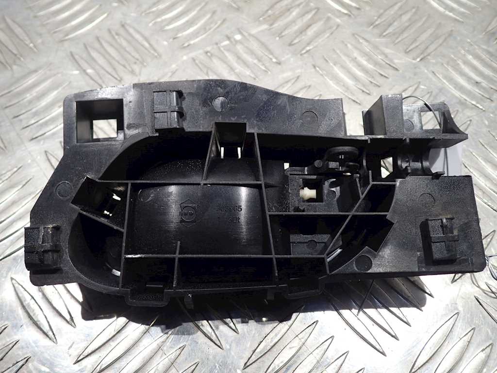 Ручка дверная передняя внутренняя правая CITROEN Berlingo 2008-н.в.