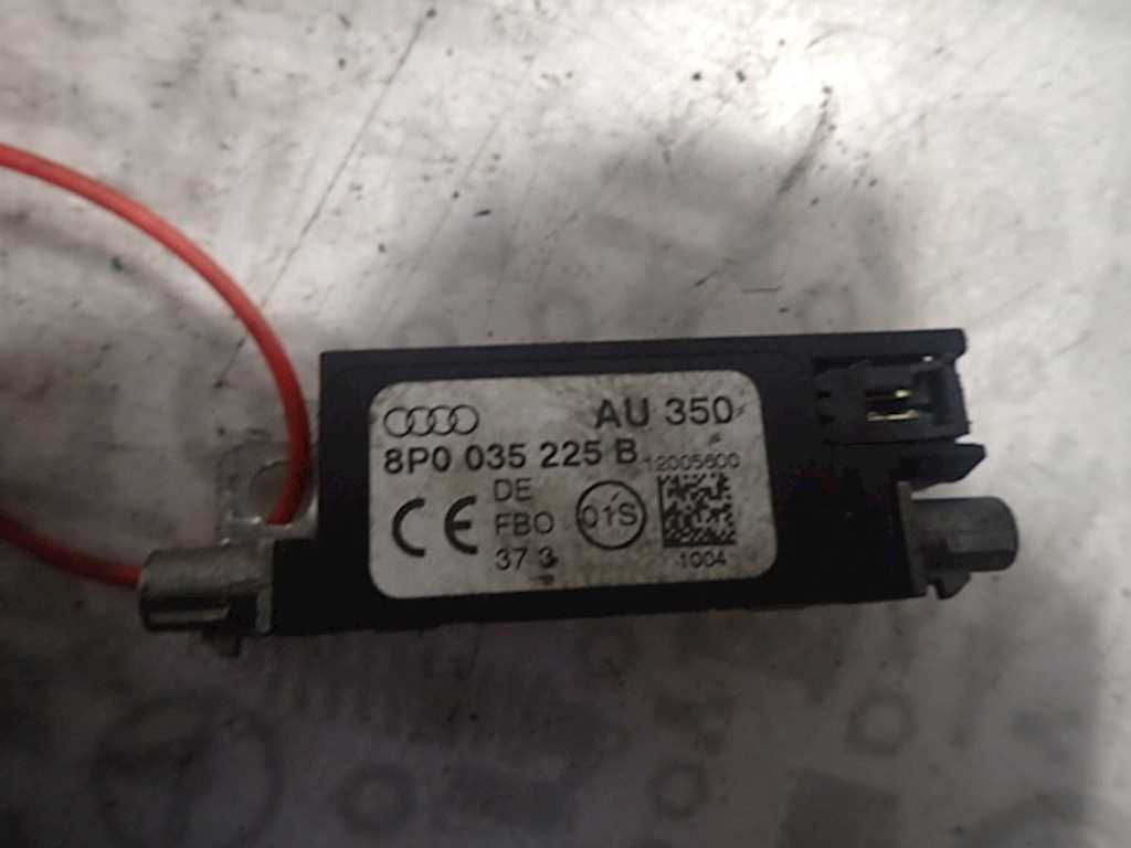 Усилитель антенны AUDI A3 8P 2003-2013