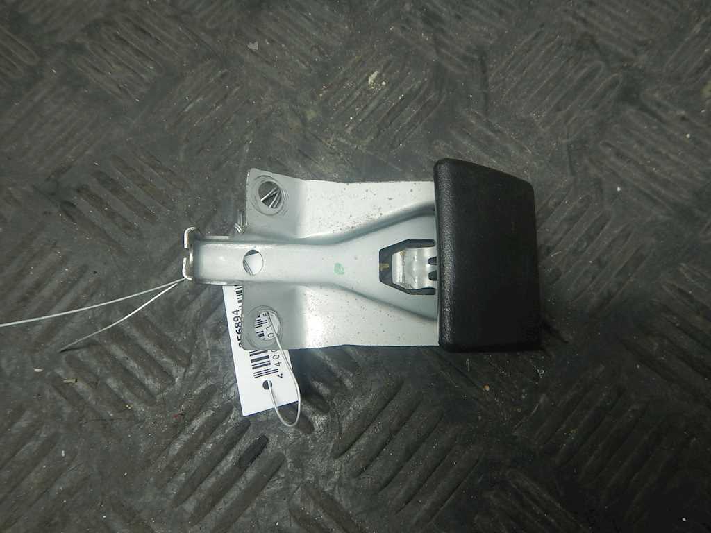 Ручка открывания капота INFINITI QX56/QX80 2004-2010