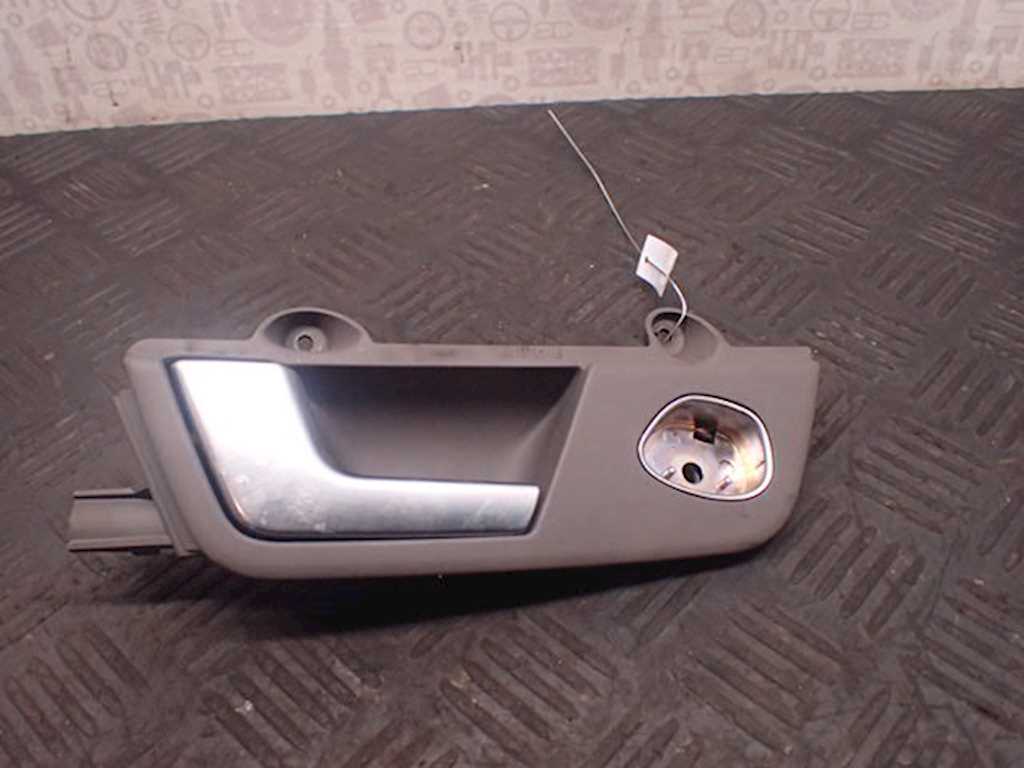 Ручка дверная задняя внутренняя левая AUDI A4 B6 2001-2005