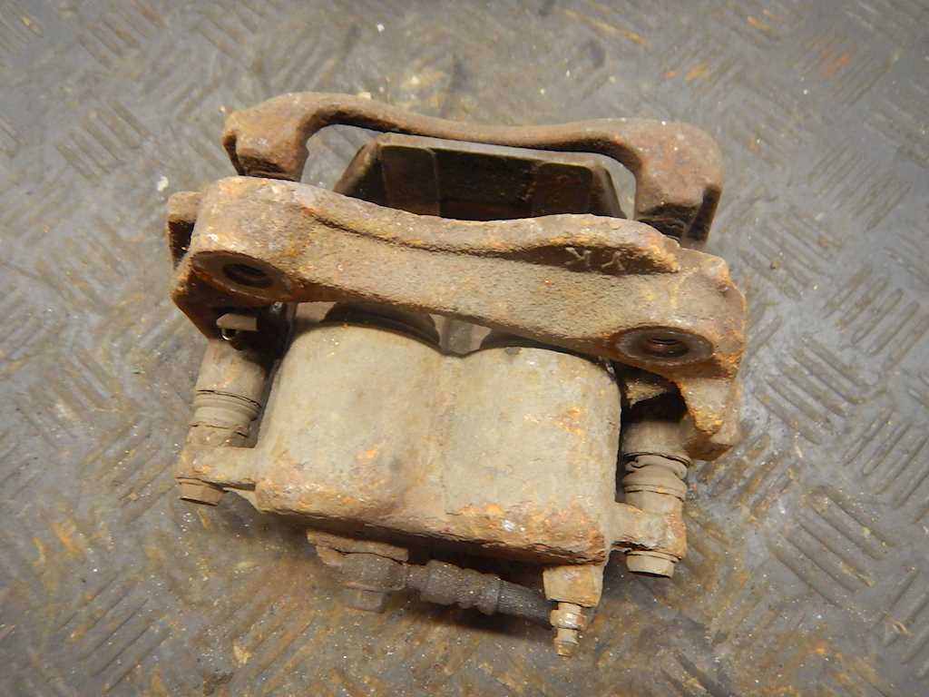 Суппорт задний правый BMW 5er 5 серия E39 1995-2004